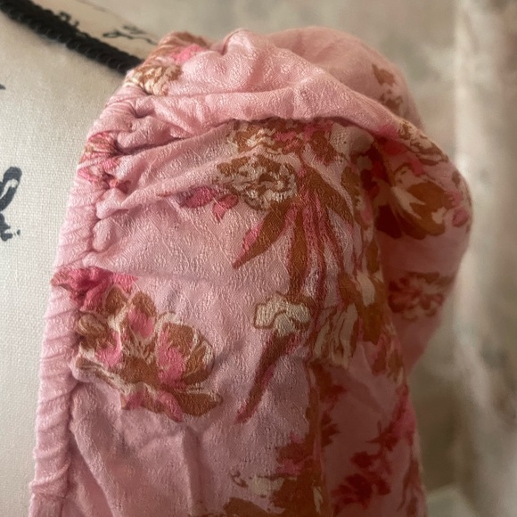 FREE PEOPLE HILLARY PINK FLORAL TOP LARGE - Picture 7 of 7